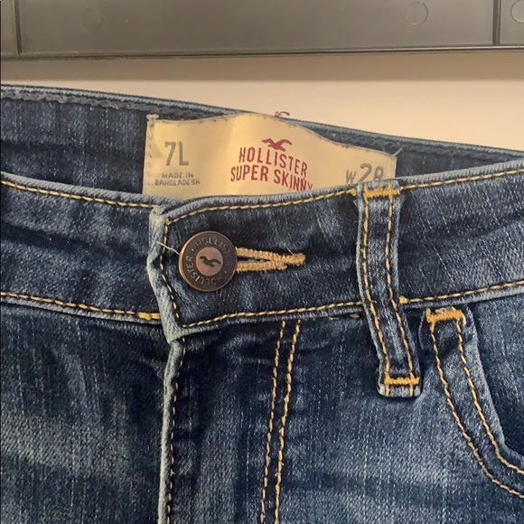 Hollister super skinny denim - Picture 3 of 5